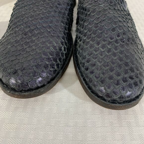 Trask Ali Loafers Flats Navy Snake Skin Womens 9 - Picture 6 of 7
